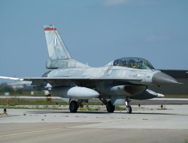 Τρίτος στην σειρά Πρωθυπουργός που πέταξε με αεροσκάφος της Πολεμικής Αεροπορίας ο Α. Τσίπρας (βίντεο)